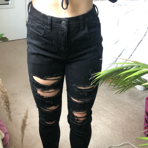 Black American Eagle distressed jeans - Picture 3 of 6